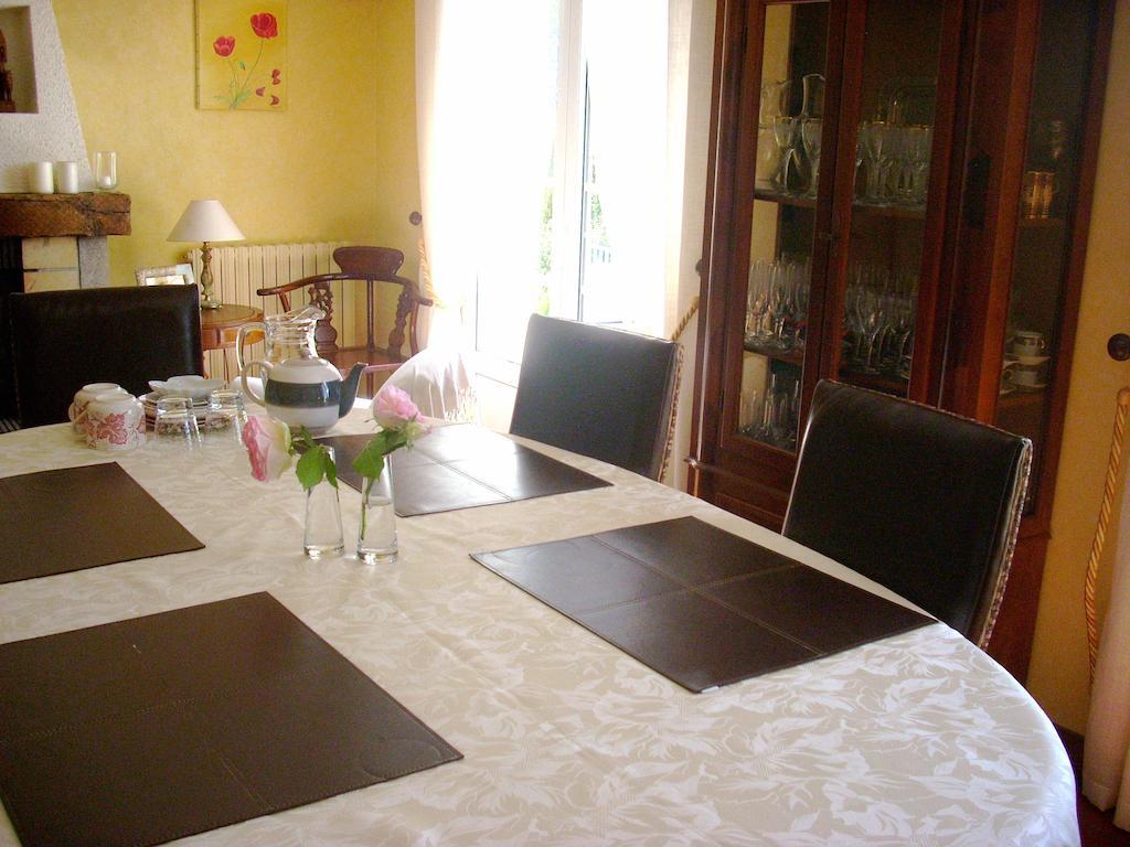 Chambres d'hotes Kergollay Lanhouarneau Extérieur photo