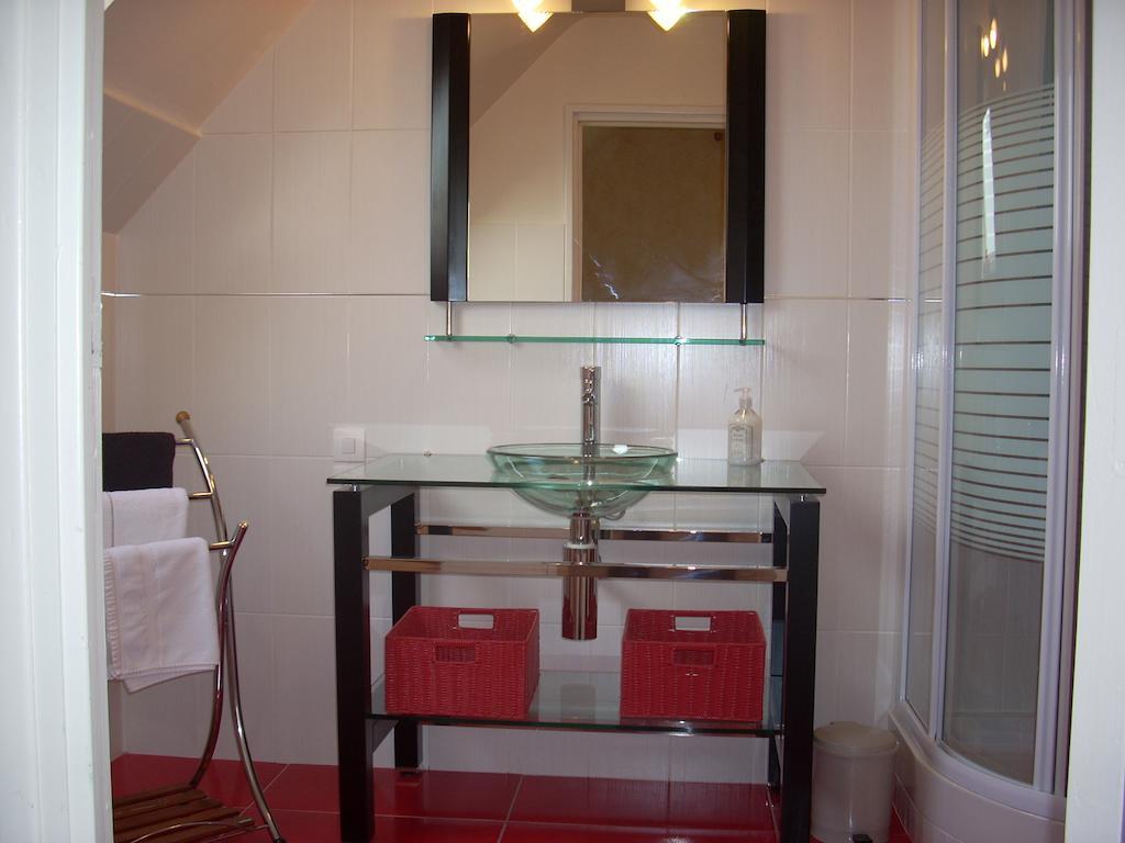 Chambres d'hotes Kergollay Lanhouarneau Chambre photo