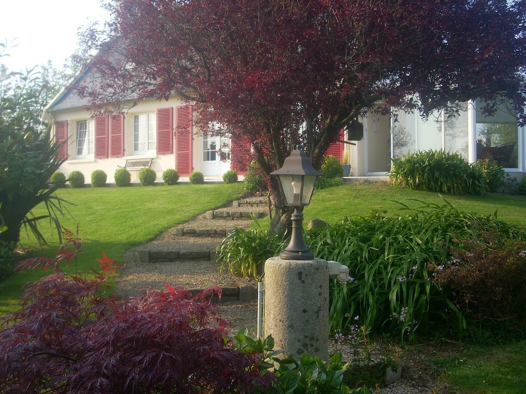 Chambres d'hotes Kergollay Lanhouarneau Extérieur photo